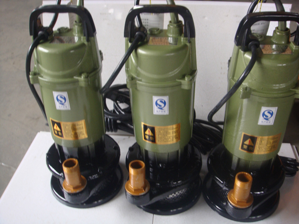 WQX型無堵塞潛水排污泵