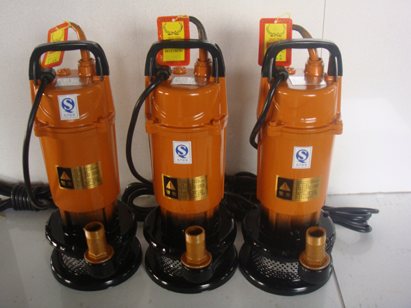 WQX型無堵塞潛水排污泵