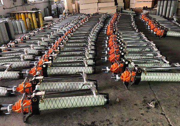 MQTB-80/2.1氣動(dòng)錨桿鉆機(jī)