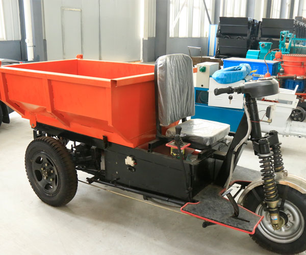礦用電動三輪車