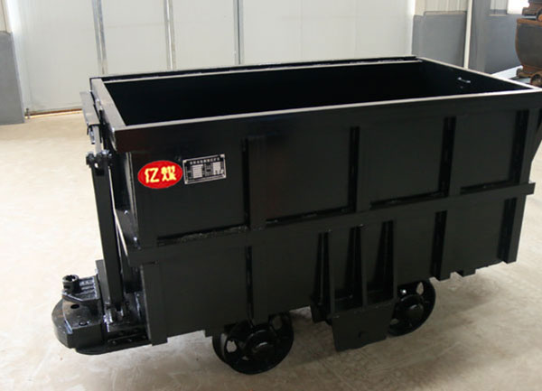 MCC2.0-6單側曲軌側卸式礦車