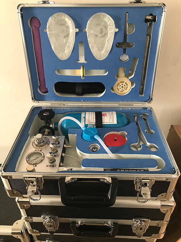 便攜式自動蘇生器