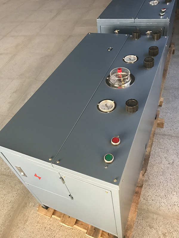 AE102A氧氣充填泵