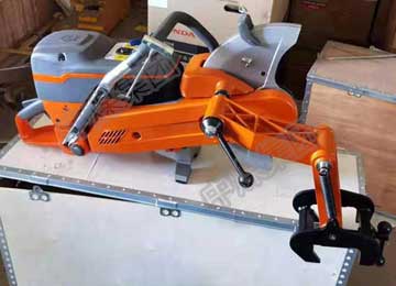 K1270內(nèi)燃鋼軌切割機(jī)