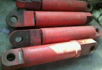 采煤機(jī)調(diào)高油缸