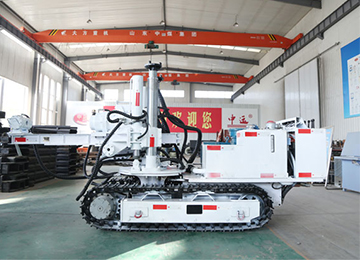 ZDY4000L型履帶式全液壓坑道鉆機(jī)