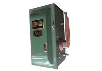 電機車用直流分區開關