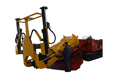 載有錨護(hù)裝置的截割部