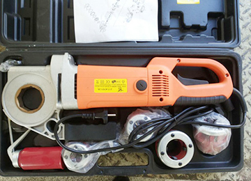 SQ-2手持式電動套絲機