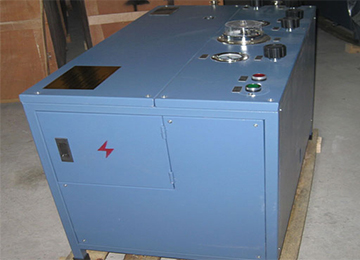 YQB-30氧氣填充泵