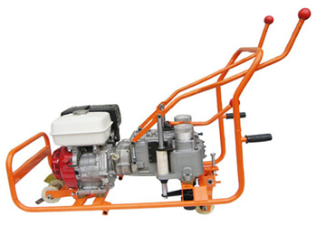 內(nèi)燃機動螺栓扳手