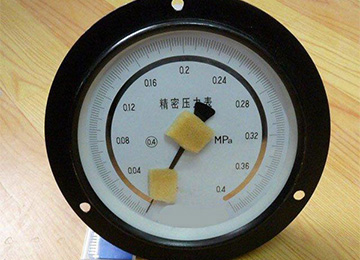 YB150A精密壓力表