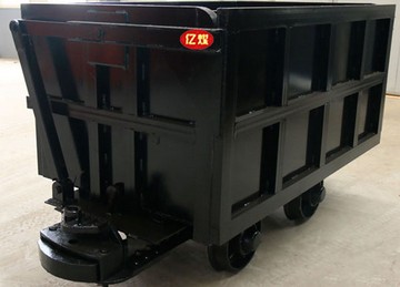 MCC2.0-6單側曲軌側卸式礦車