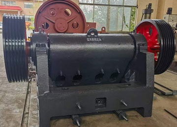 PE800×1060顎式破碎機