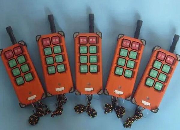 采煤機(jī)控制器