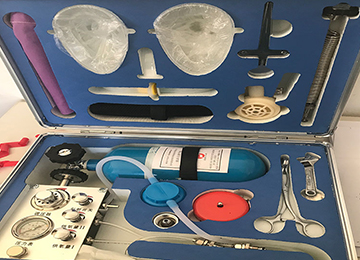 便攜式氧氣自動(dòng)復(fù)蘇機(jī)