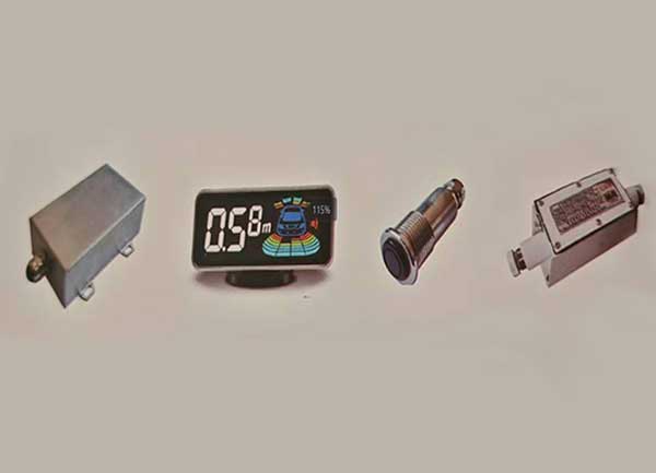 礦用倒車?yán)走_(dá)裝置