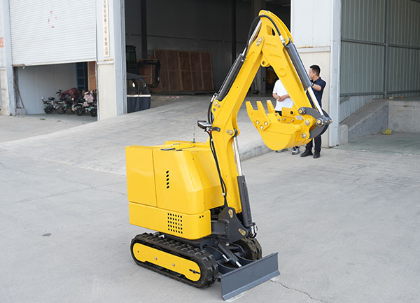 鋰電小型挖掘機