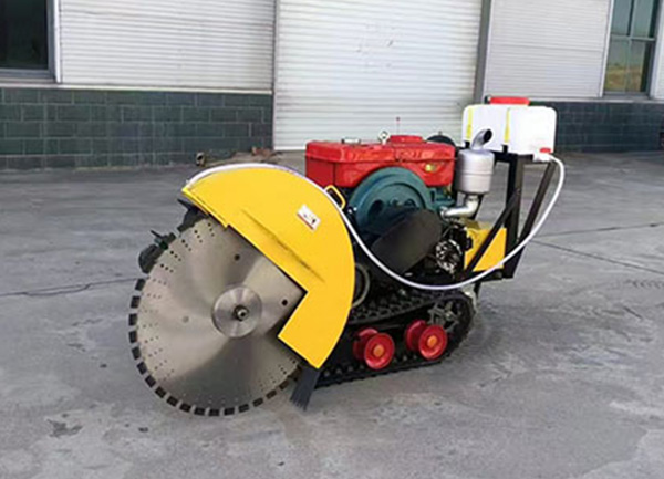 遙控履帶式馬路切割機(jī)