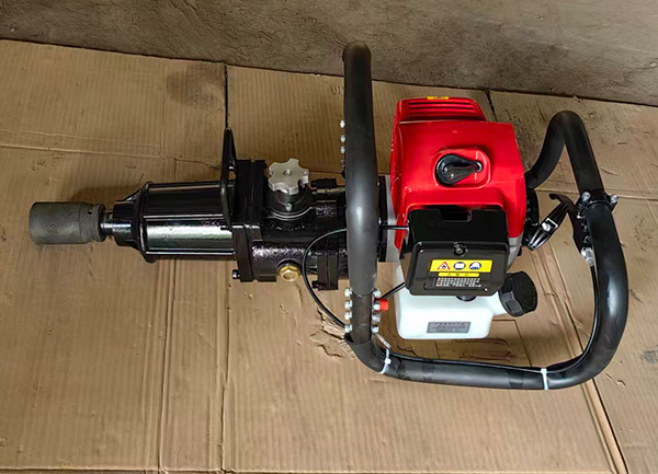 NLB-500型手持式內(nèi)燃螺栓扳手