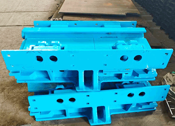 刮板轉載機凹槽