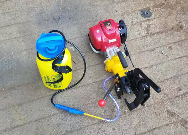 NZG-31II型內燃鋼軌鉆孔機