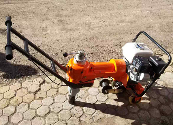 NLB-360型內(nèi)燃螺栓扳手