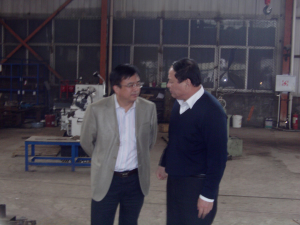 /濟寧市政府、市衛生局有關領導來我集團參觀指導/