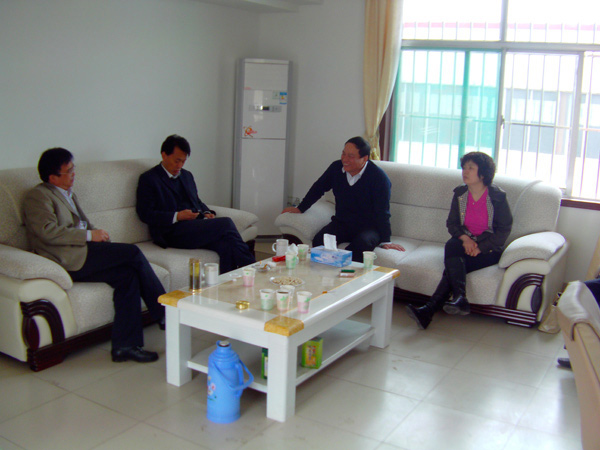 /濟寧市政府、市衛生局有關領導來我集團參觀指導/