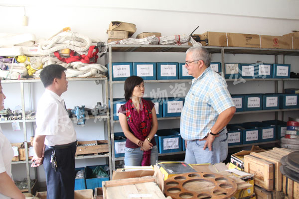 /喜訊:哥倫比亞外商前來山東中煤工礦集團參觀考察，并簽下大額采購合同/