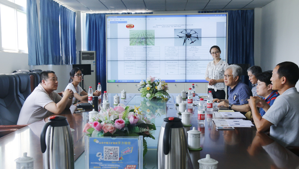熱烈歡迎韓國客商一行蒞臨我集團(tuán)采購農(nóng)業(yè)無人機(jī)