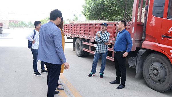 中煤集團一批鐵路設備順利通過客商驗貨 即將出口非洲贊比亞