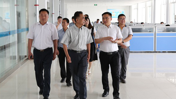 熱烈歡迎濟寧市商務局姚局長一行蒞臨中煤集團參觀考察